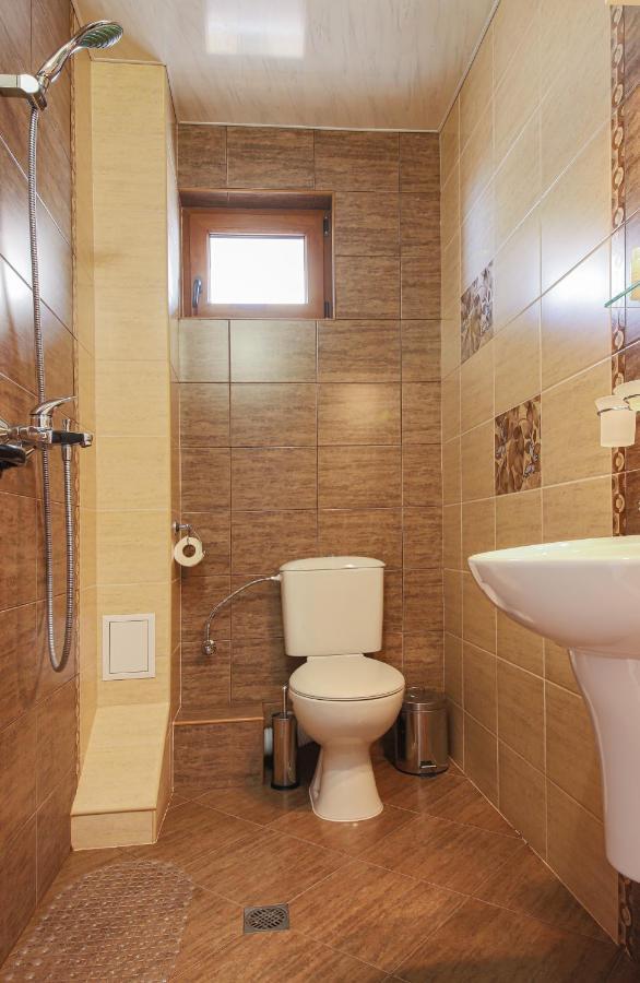 Guesthouse Phoenix Obzor Eksteriør bilde