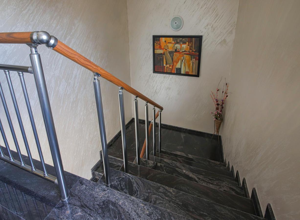 Guesthouse Phoenix Obzor Eksteriør bilde